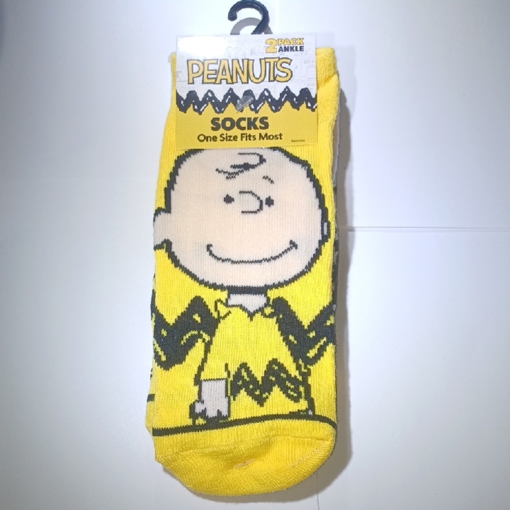 Charlie Brown & Snoopy Socks NWT
